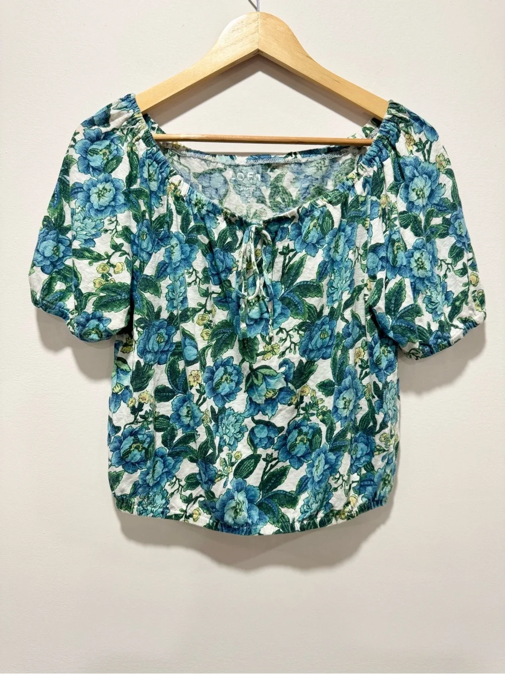 LOFT 100% Linen Blue Green Floral Shirred Puff Sleeve Top Size Small S